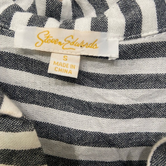 Striped gray and White Women's cotton tunic Top - Picture 6 of 9